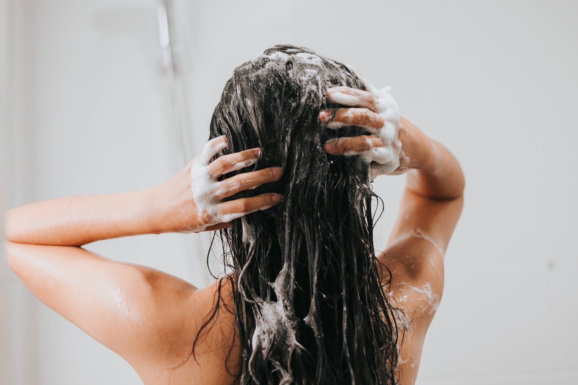 C'est quoi le SLS dans un shampoing ?