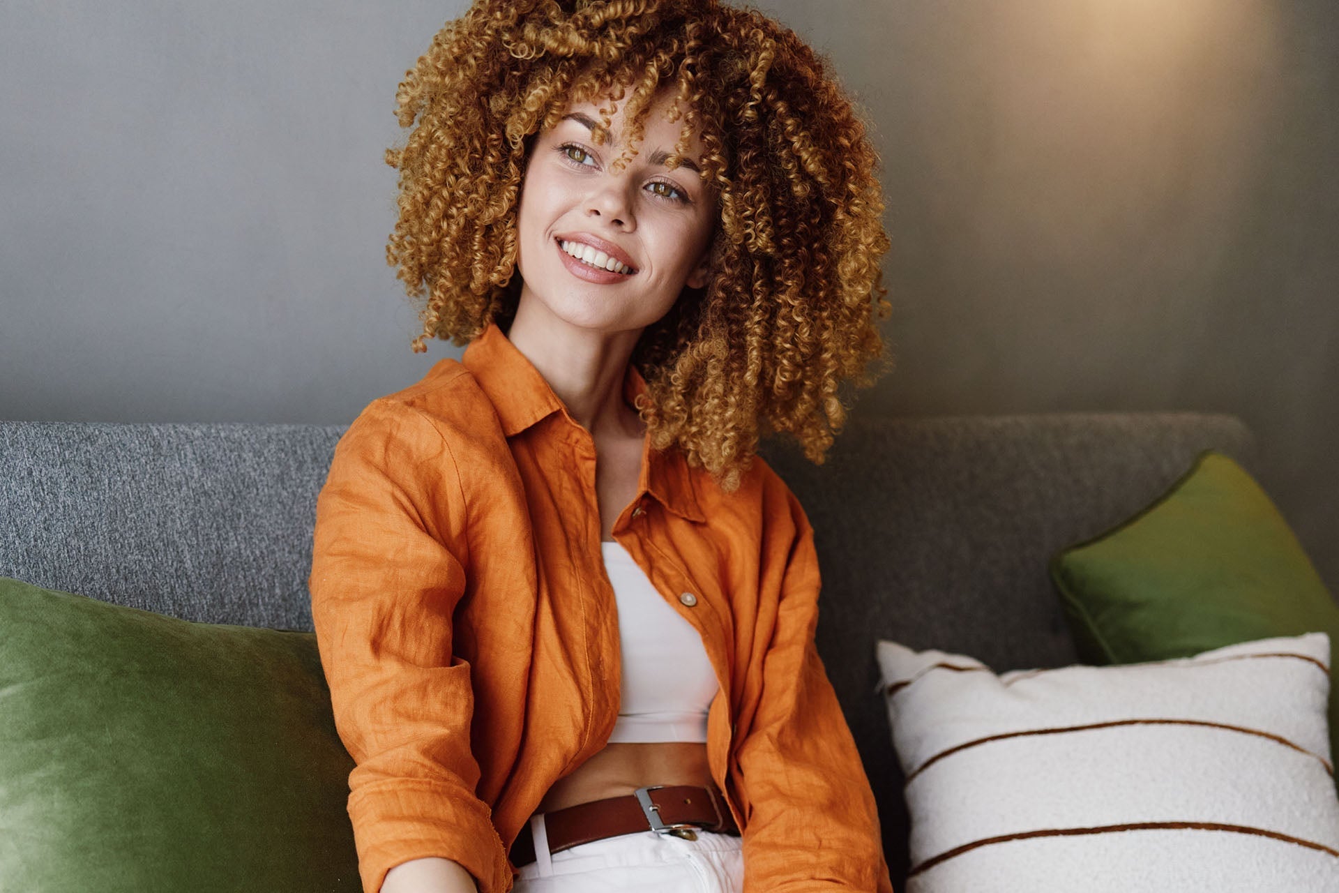 Comment prendre soin des cheveux bouclés et crépus ?